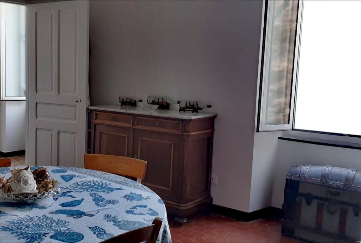 Appartamento Nel Borgo Con Splendida Vista Sul Mare Черво Экстерьер фото